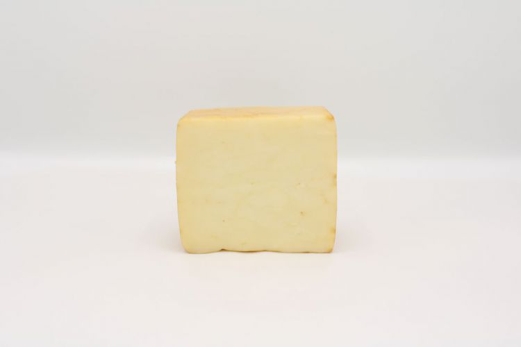 Applewood Smoked Garlic Cheddar, 1 lb.